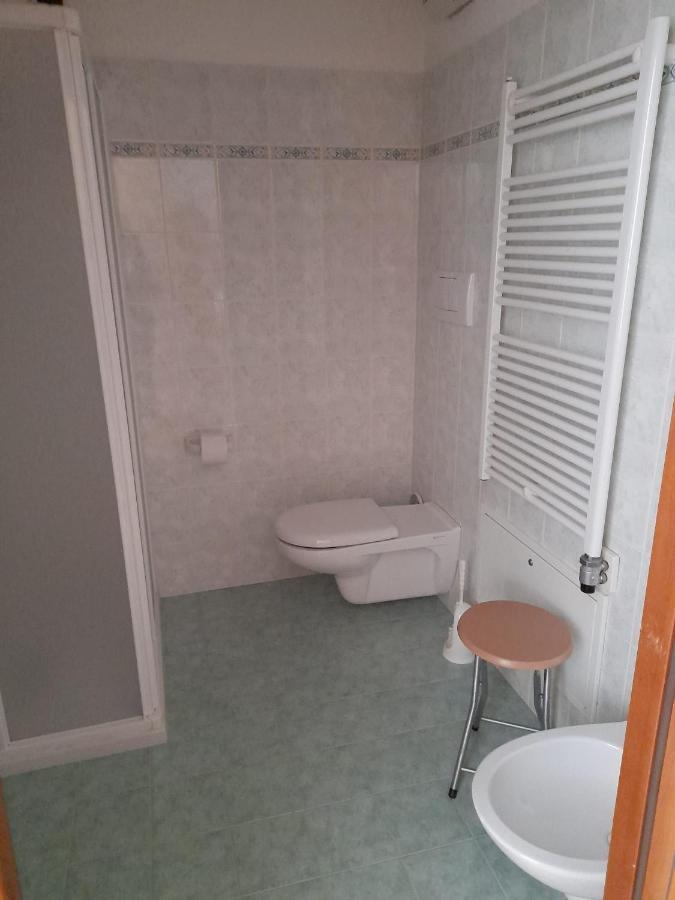 Hotel Garni B&B Maffei Pinzolo Bagian luar foto
