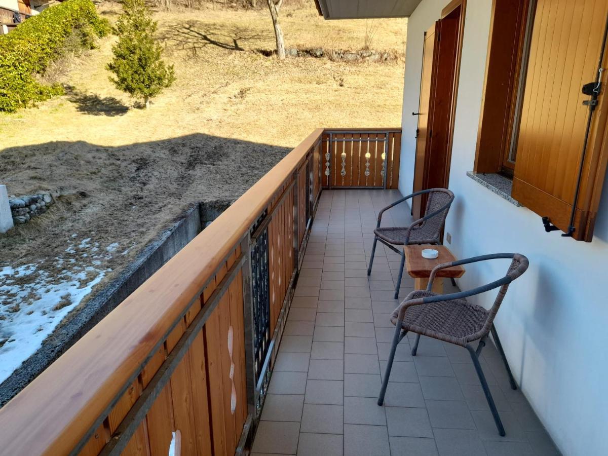 Hotel Garni B&B Maffei Pinzolo Bagian luar foto